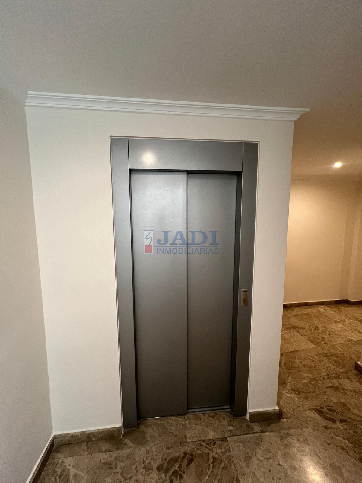 For sale of flat in Moral de Calatrava