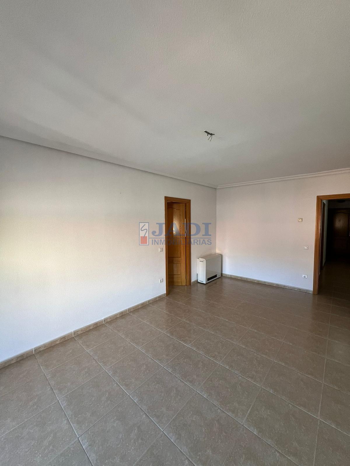 For sale of flat in Moral de Calatrava