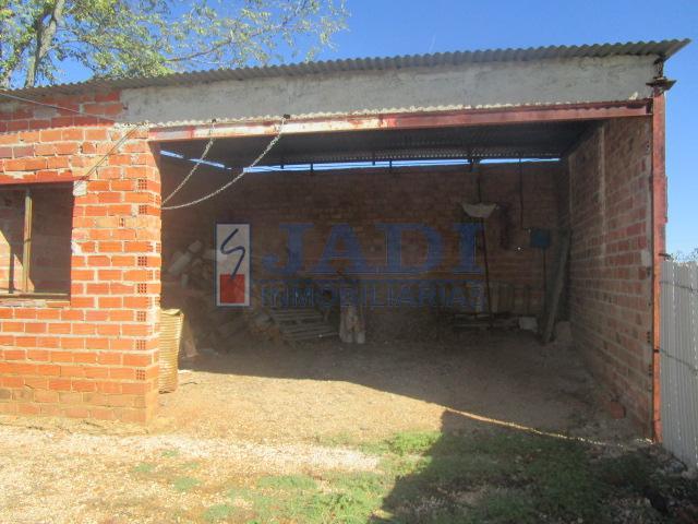 For sale of rural property in Almuradiel