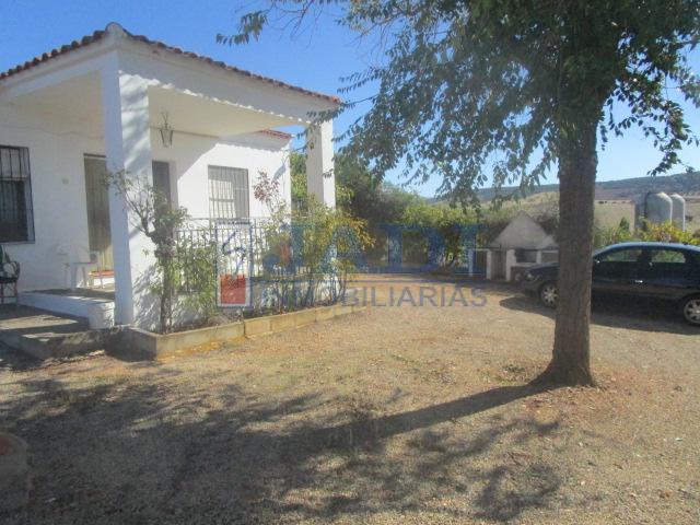 For sale of rural property in Almuradiel