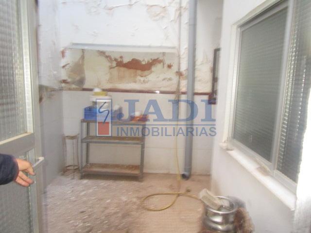 Venta de casa en Valdepeñas