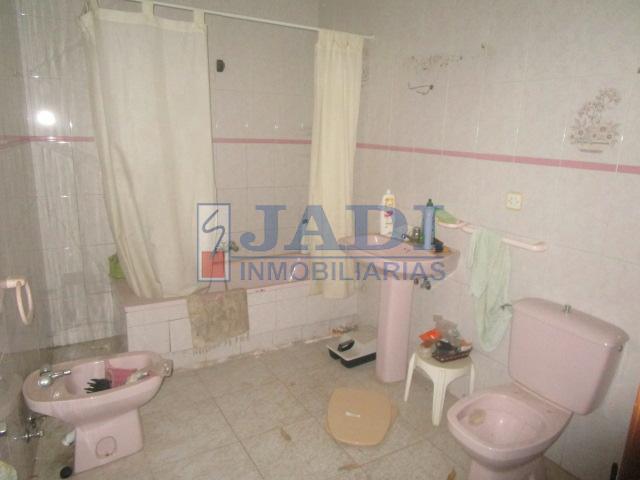 Venta de casa en Valdepeñas
