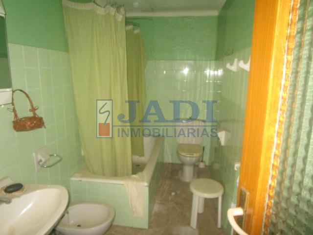 Venta de casa en Valdepeñas