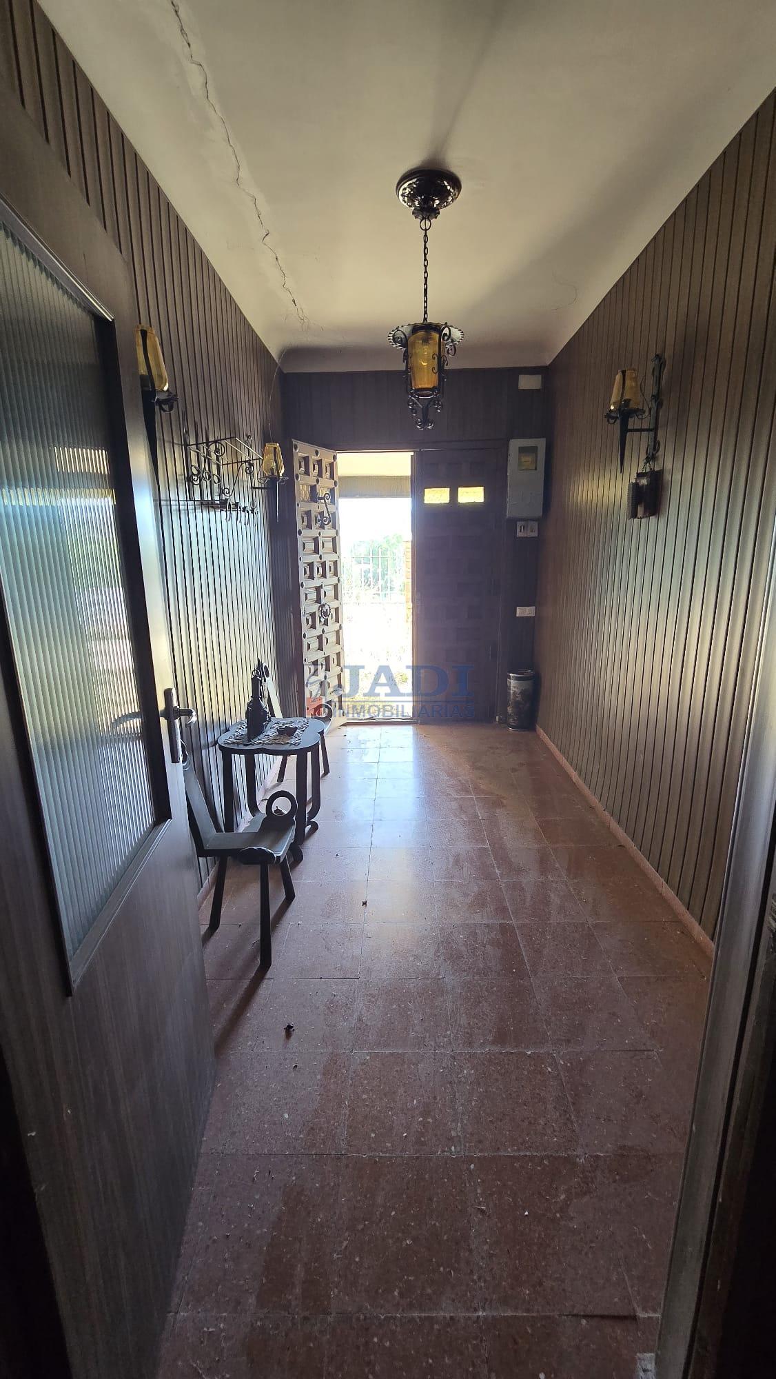 Venta de chalet en Almuradiel