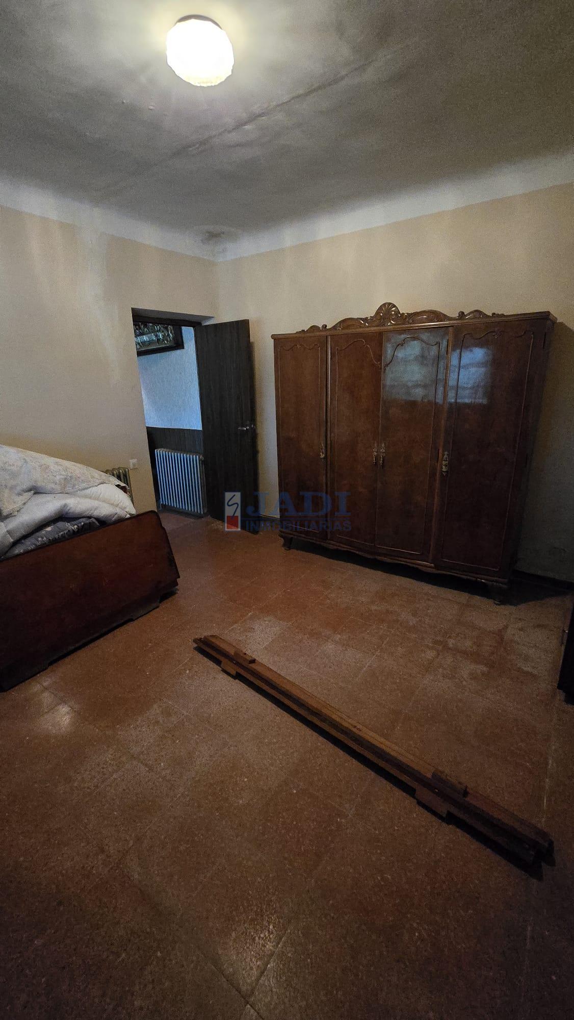 Venta de chalet en Almuradiel