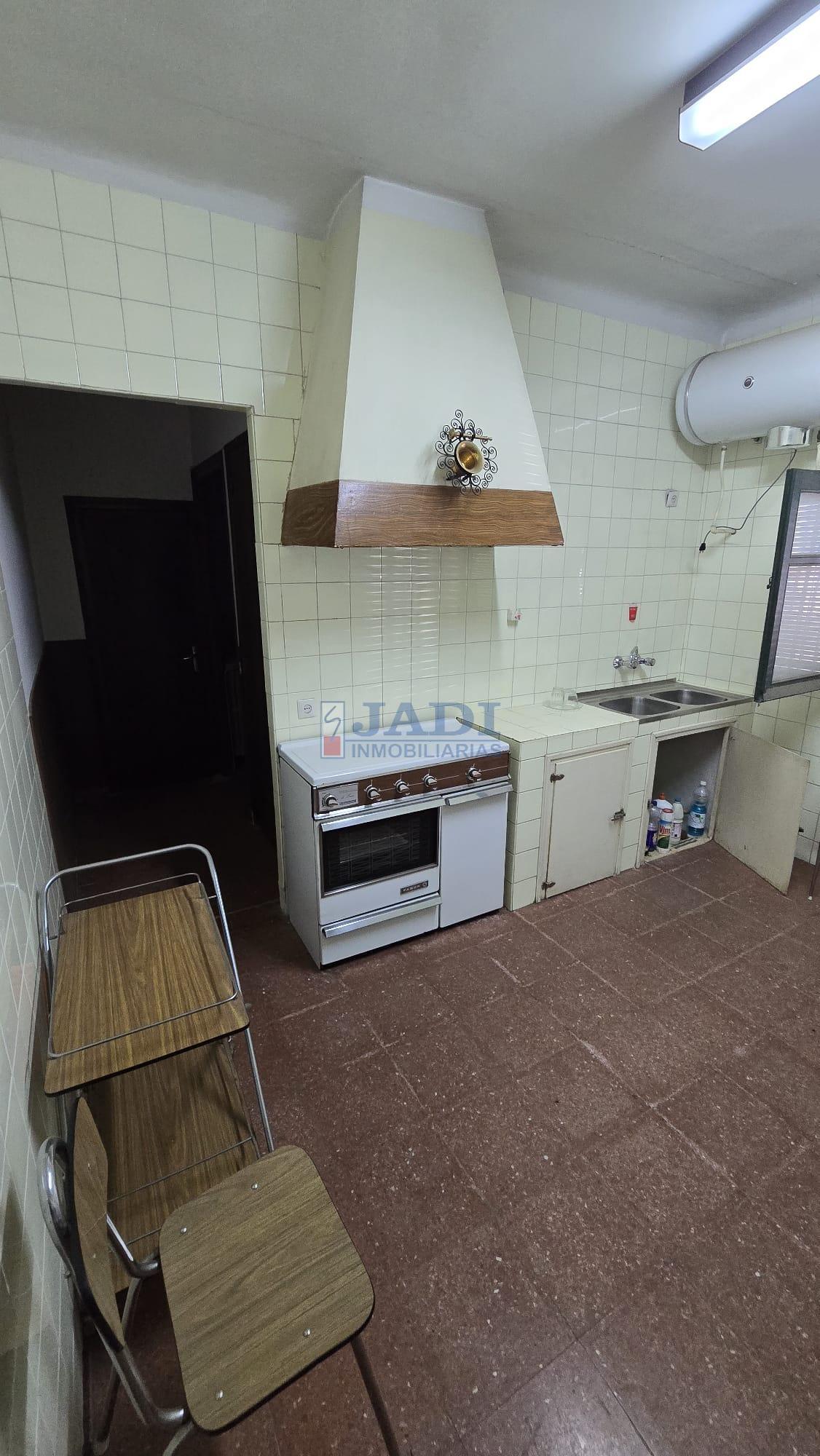 Venta de chalet en Almuradiel