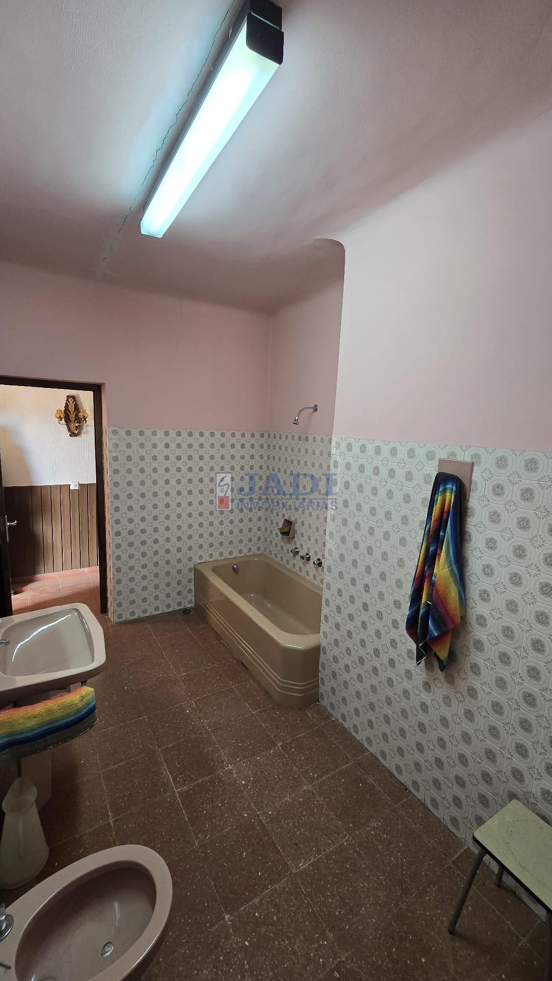 Venta de chalet en Almuradiel