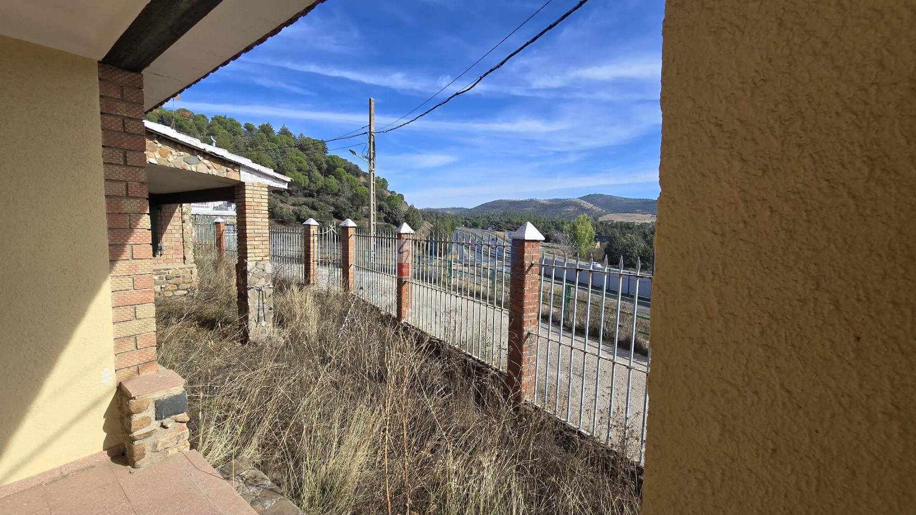 Venta de chalet en Almuradiel