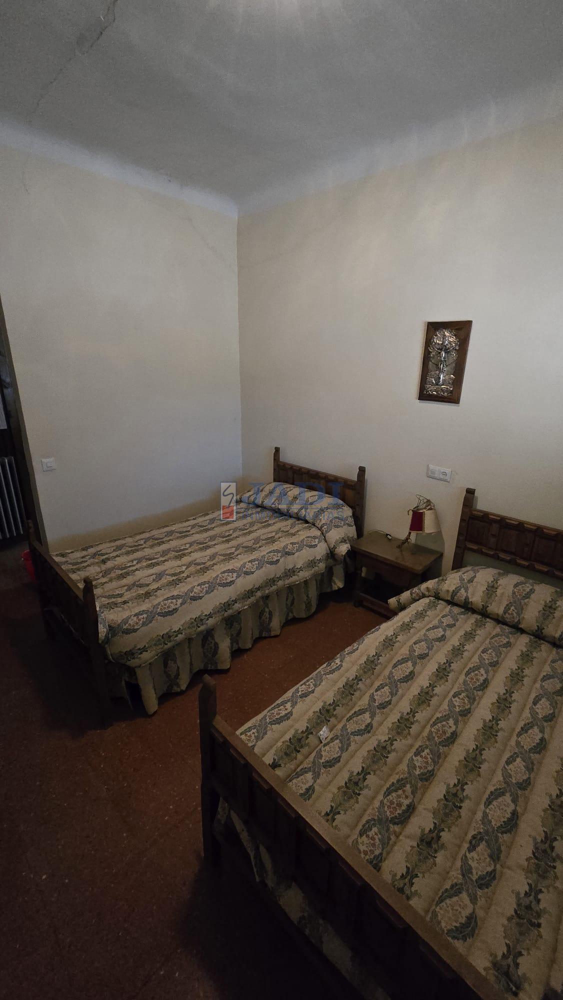 Venta de chalet en Almuradiel