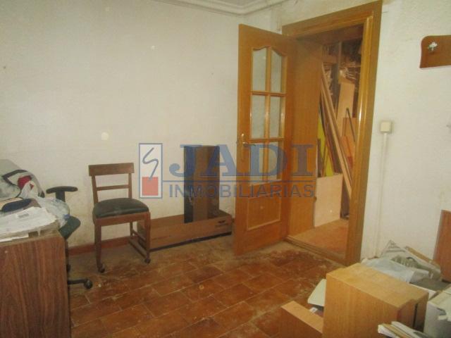 Venta de casa en Valdepeñas
