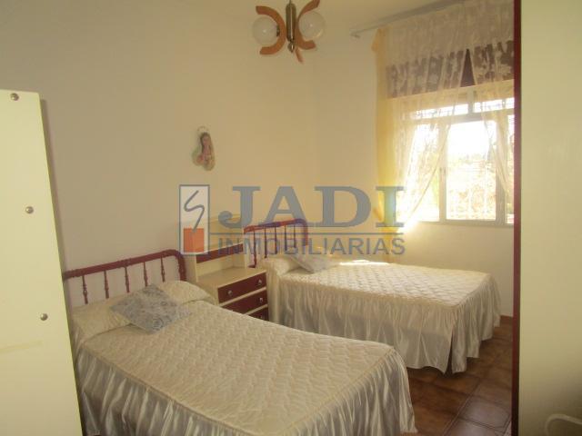 For sale of house in Valdepeñas