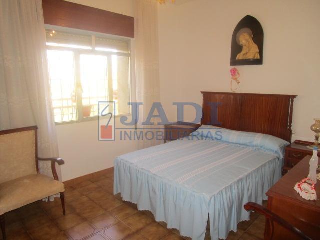 For sale of house in Valdepeñas