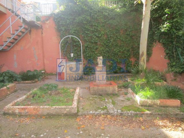 For sale of house in Valdepeñas