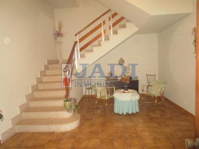 For sale of house in Valdepeñas
