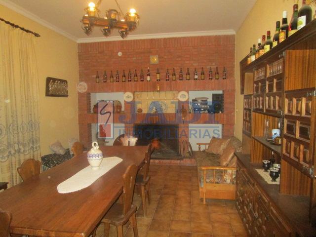 For sale of house in Valdepeñas