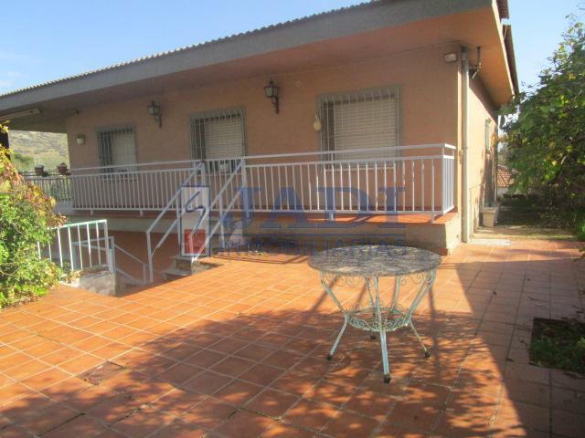 For sale of house in Valdepeñas