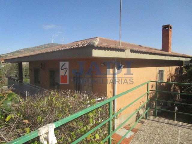 For sale of house in Valdepeñas