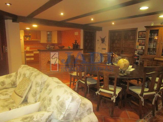 Venta de chalet en Valdepeñas