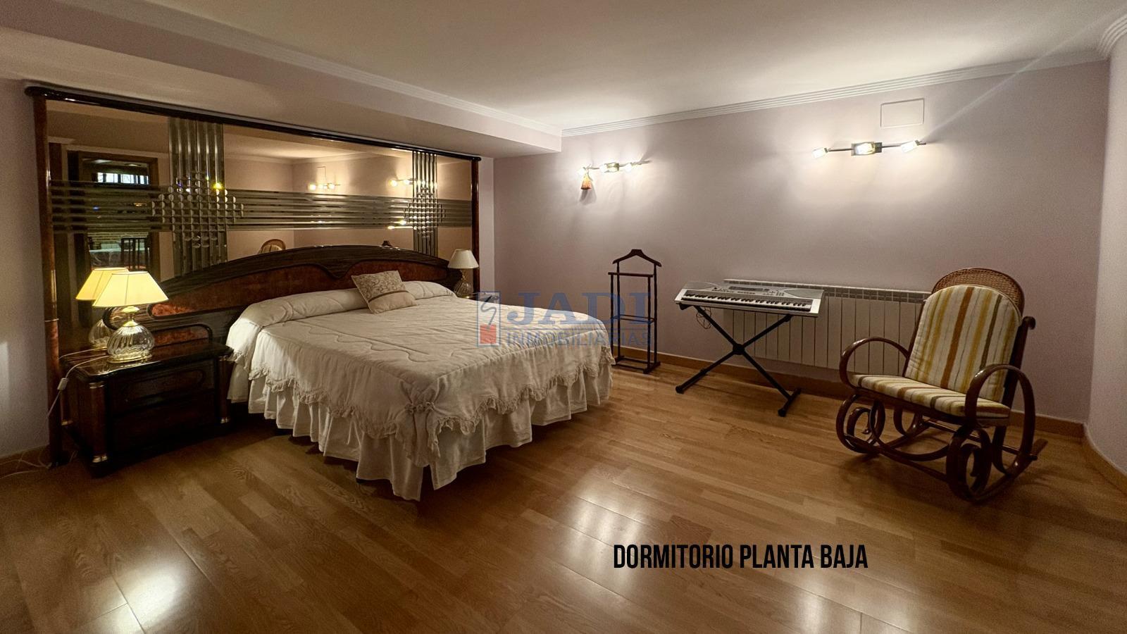 Venta de chalet en Valdepeñas
