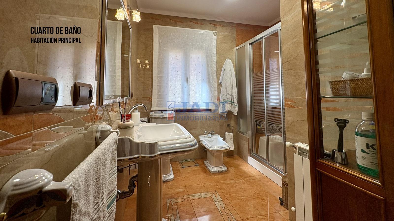 Venta de chalet en Valdepeñas