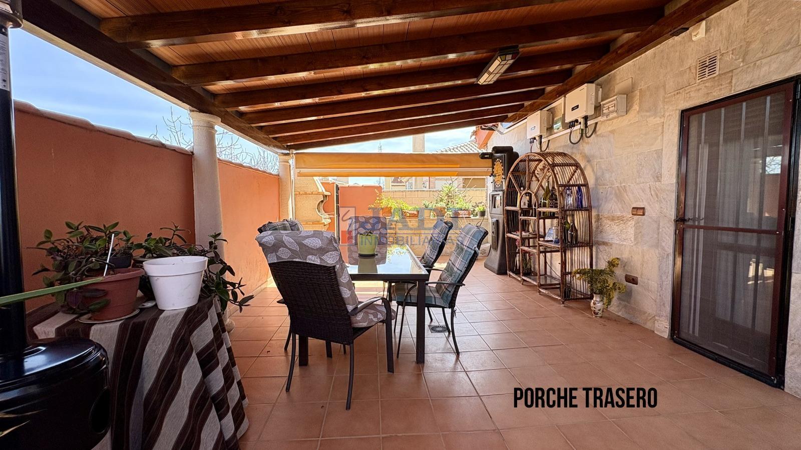 Venta de chalet en Valdepeñas