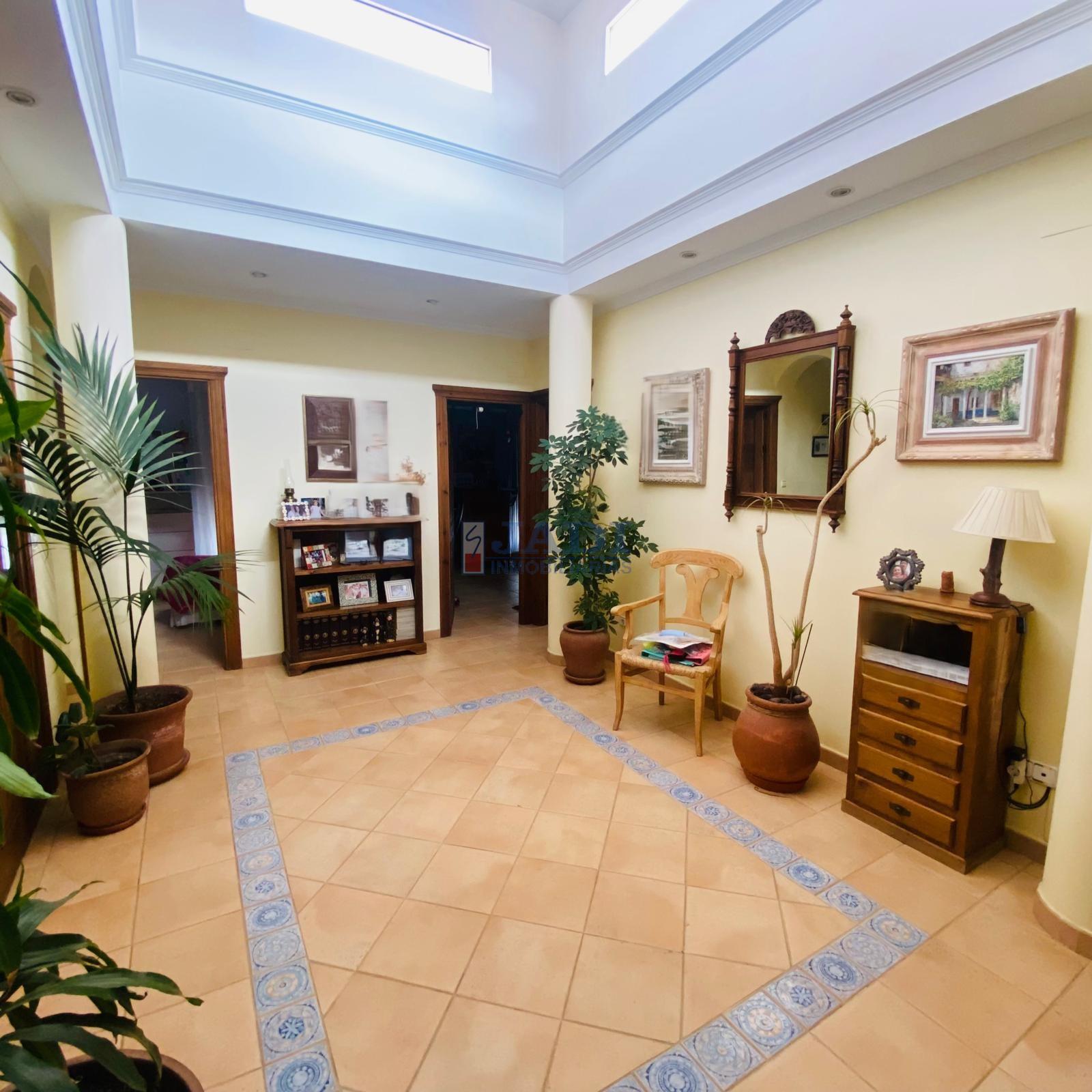 For sale of house in Valdepeñas