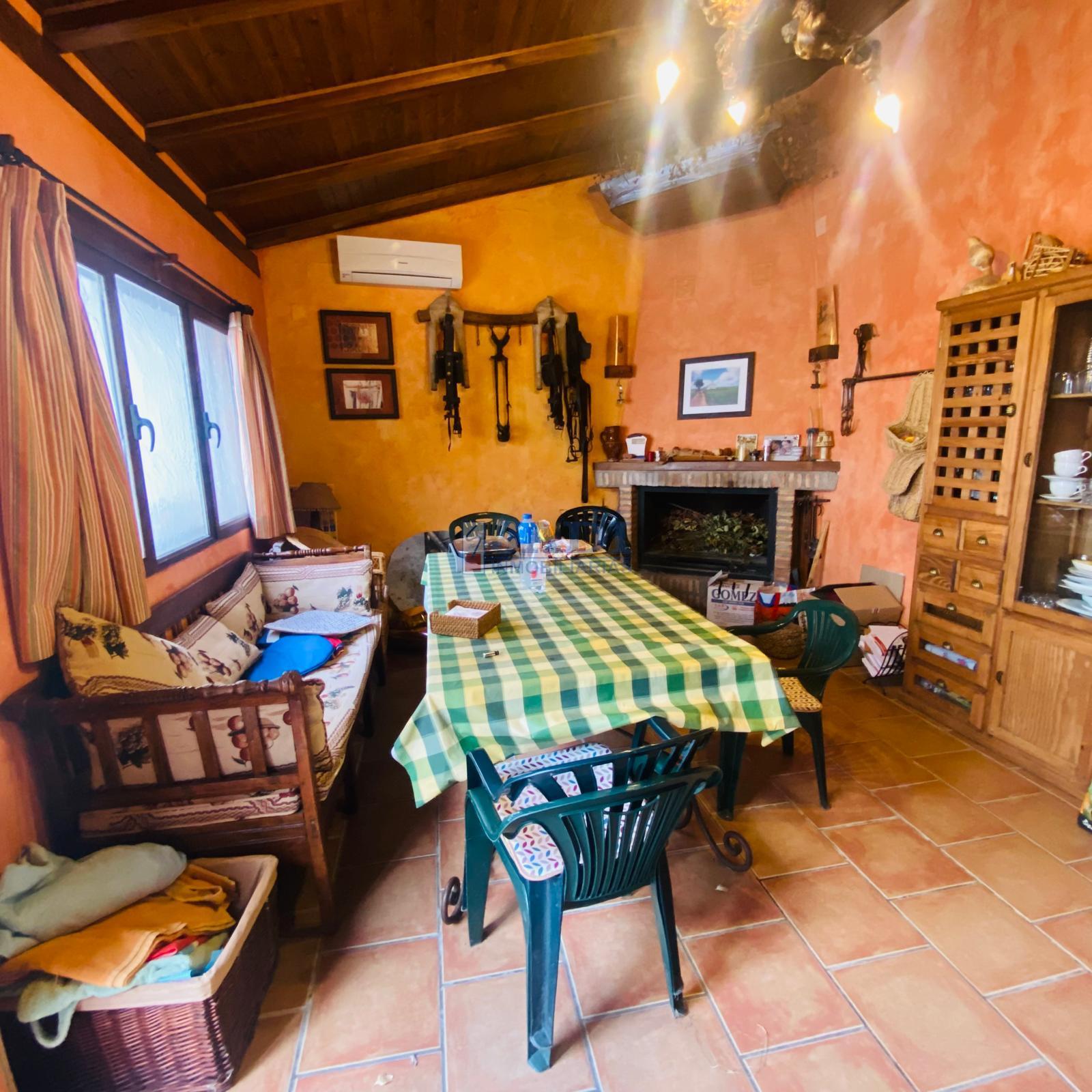 For sale of house in Valdepeñas