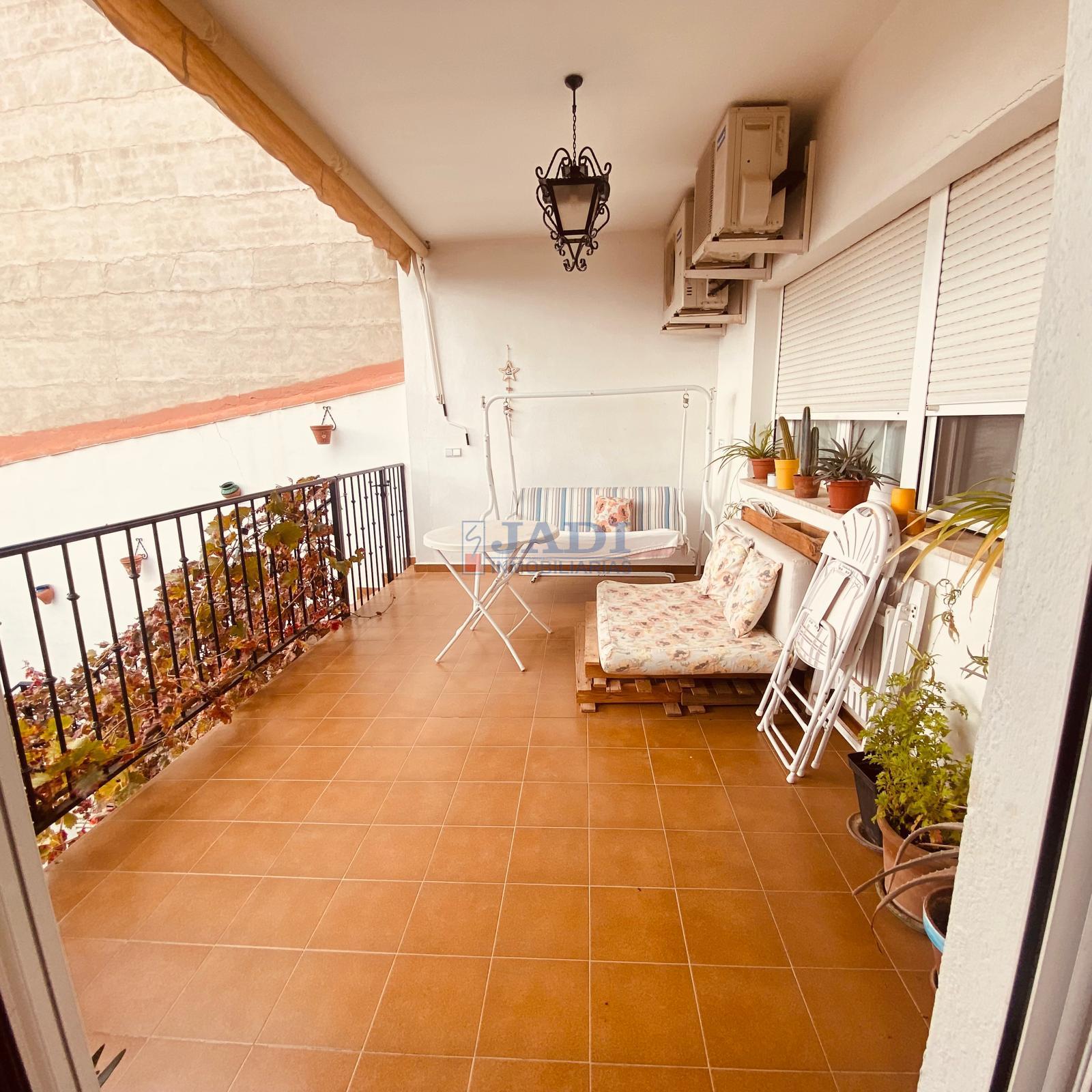 For sale of house in Valdepeñas