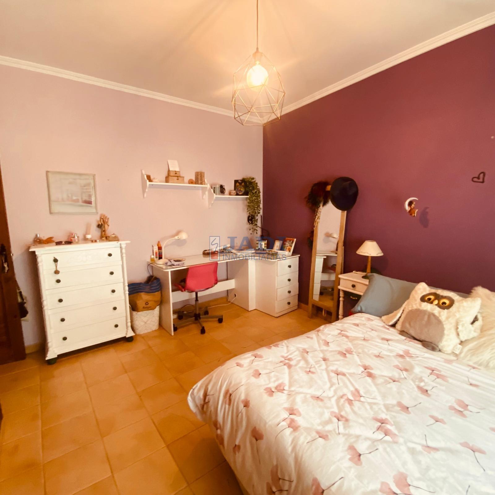 For sale of house in Valdepeñas