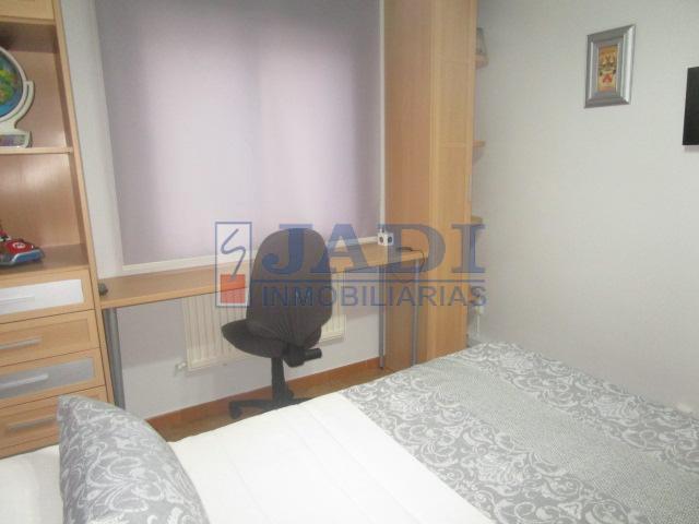 For sale of house in Valdepeñas