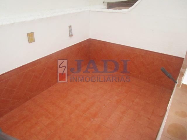 For sale of house in Valdepeñas
