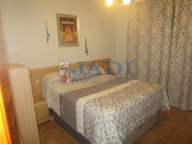 For sale of house in Valdepeñas