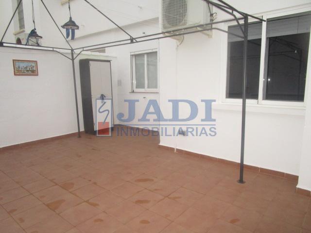 For sale of house in Valdepeñas