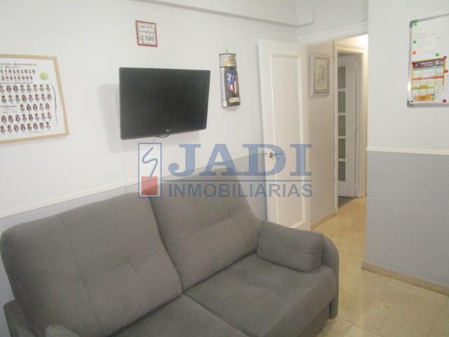 For sale of house in Valdepeñas