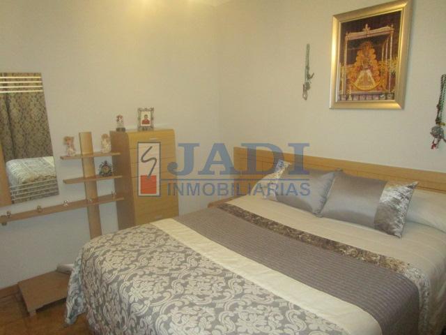 For sale of house in Valdepeñas