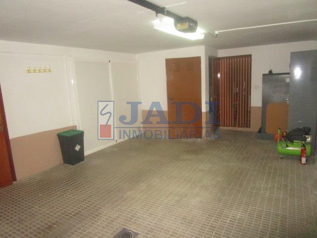 For sale of house in Valdepeñas