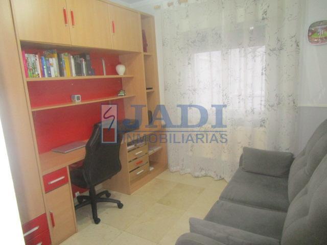 For sale of house in Valdepeñas