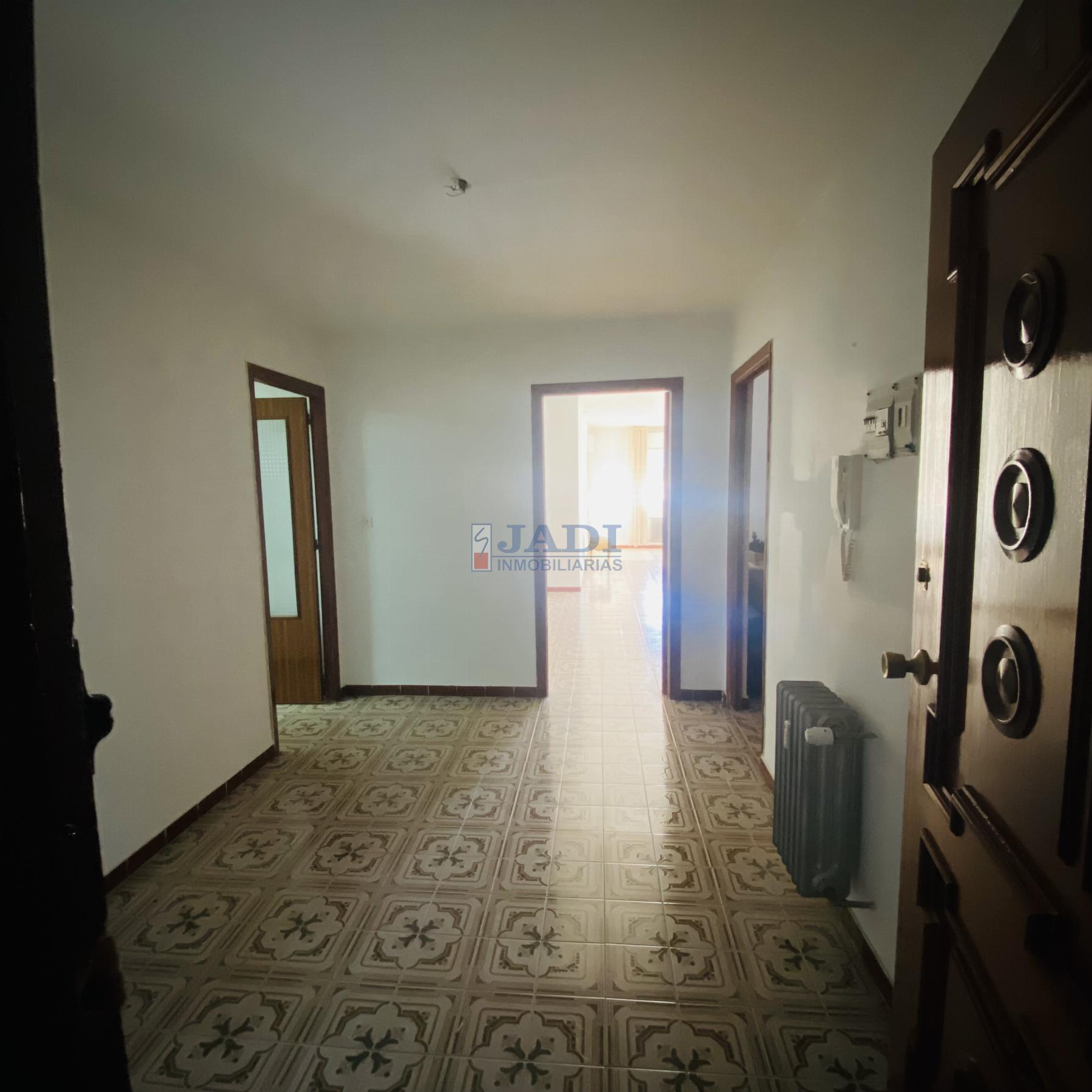 Venta de piso en Valdepeñas