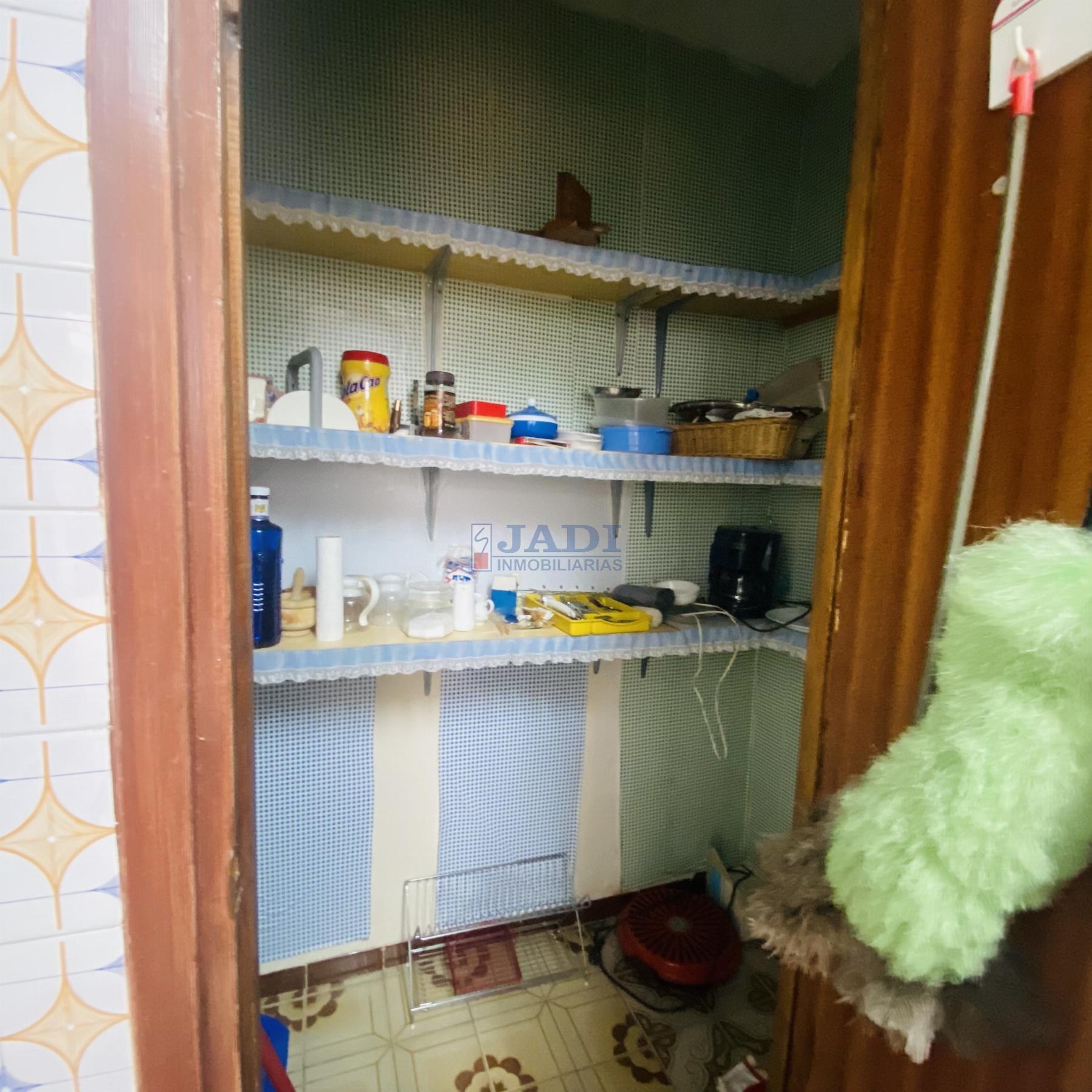 Venta de piso en Valdepeñas