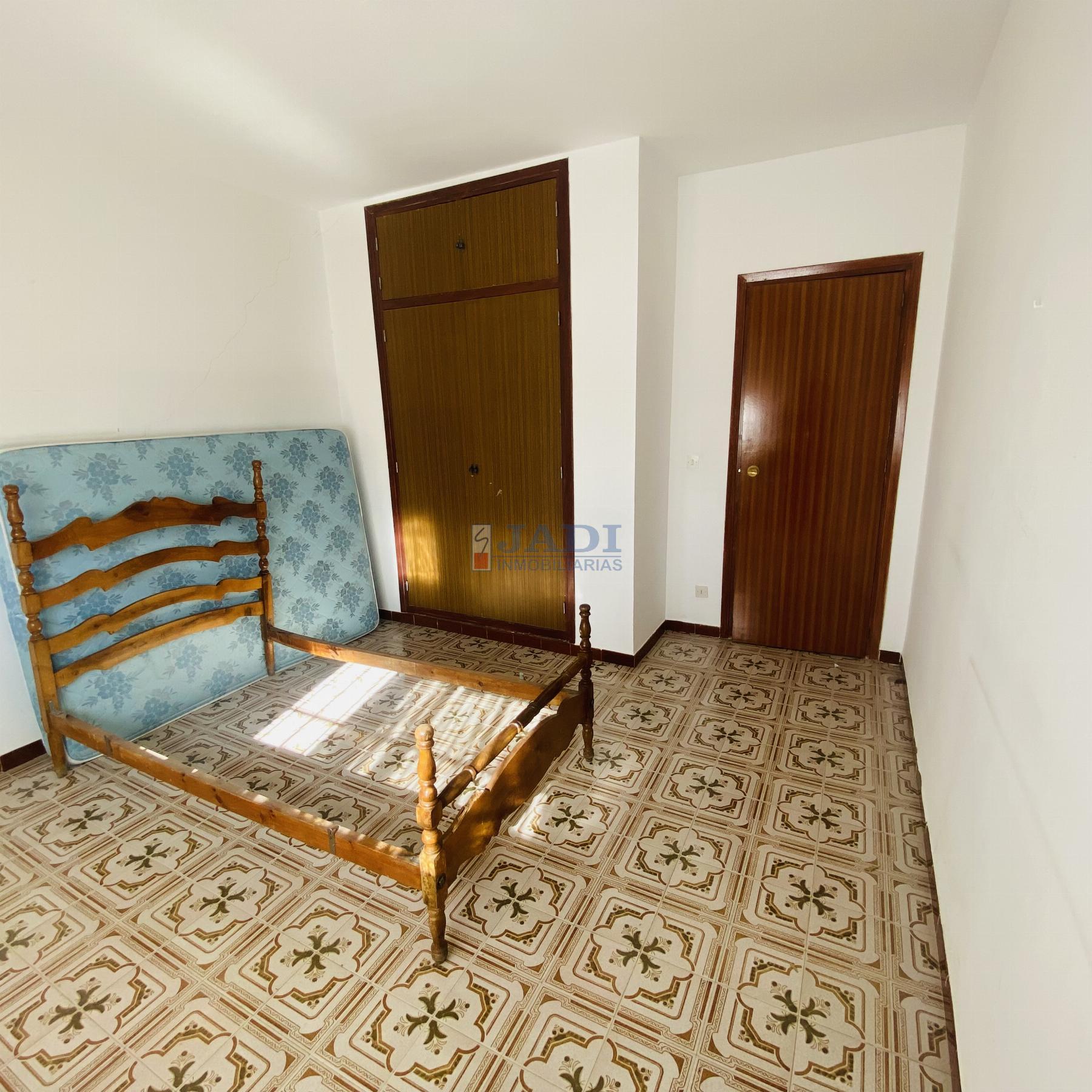 Venta de piso en Valdepeñas