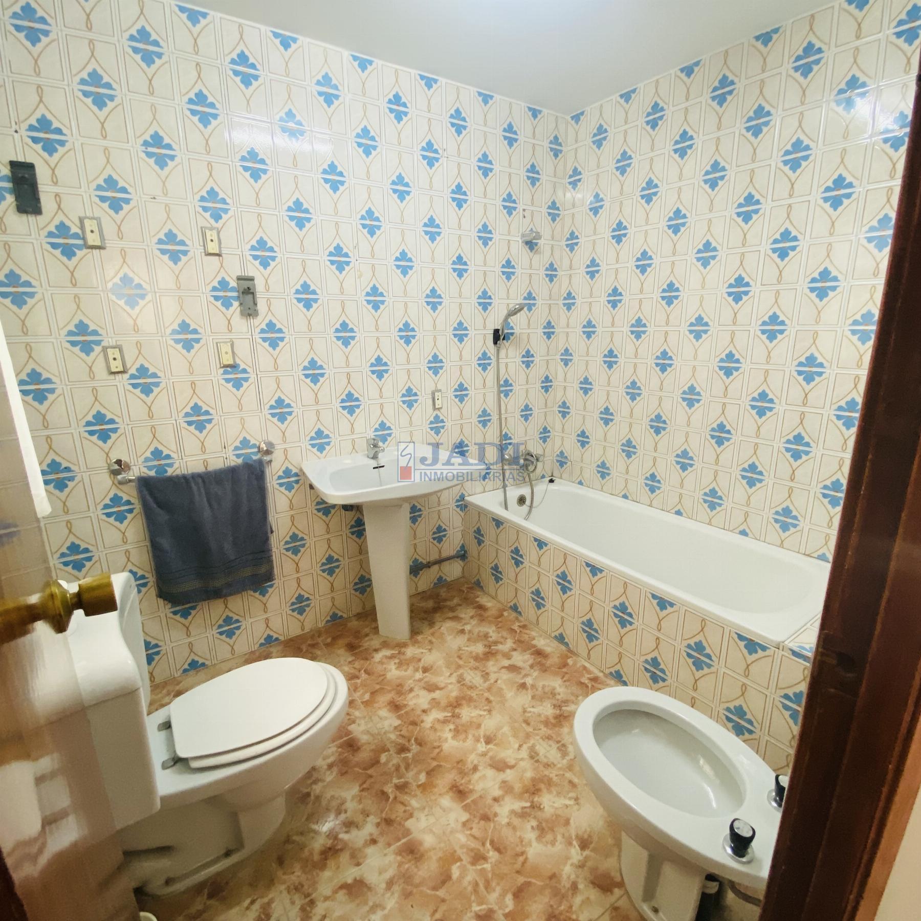 Venta de piso en Valdepeñas