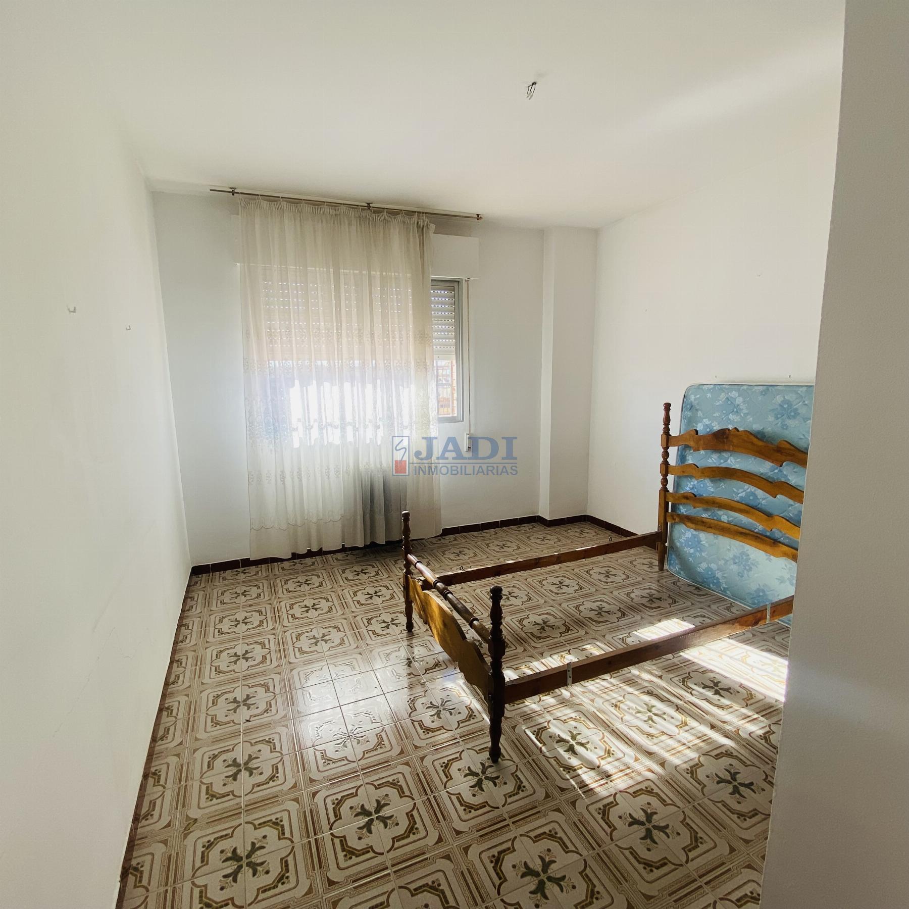 Venta de piso en Valdepeñas