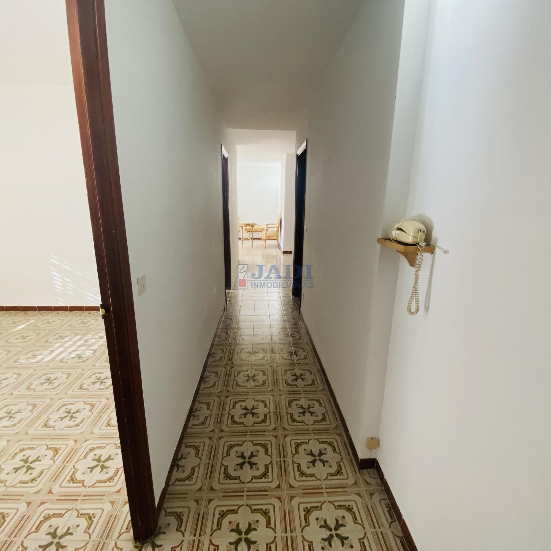 Venta de piso en Valdepeñas