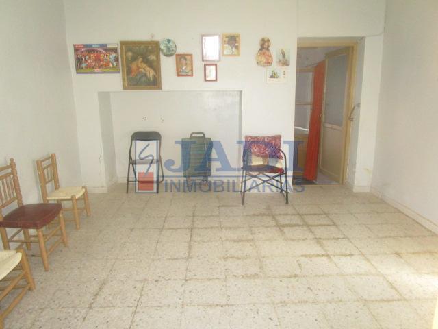 For sale of house in Valdepeñas