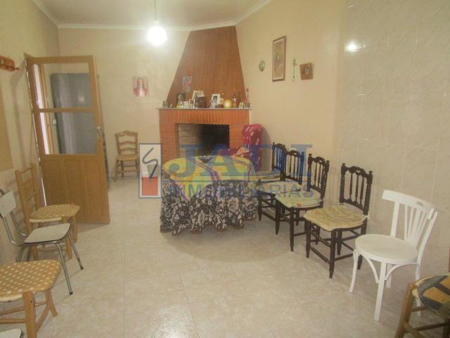 For sale of house in Valdepeñas