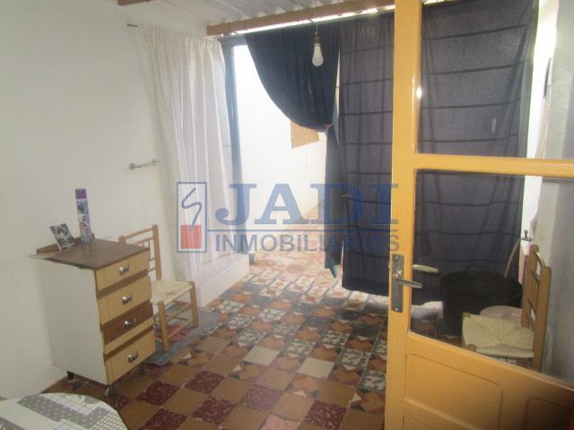 For sale of house in Valdepeñas