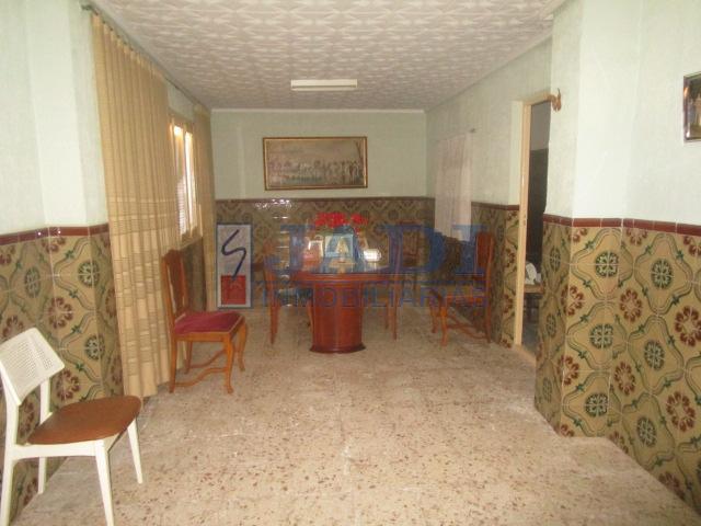 For sale of house in Valdepeñas