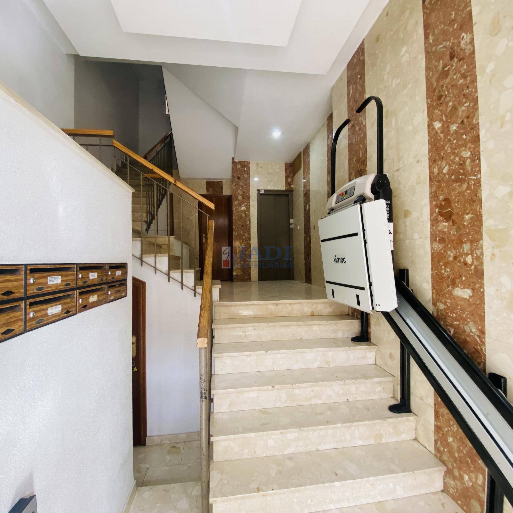 For sale of flat in Valdepeñas