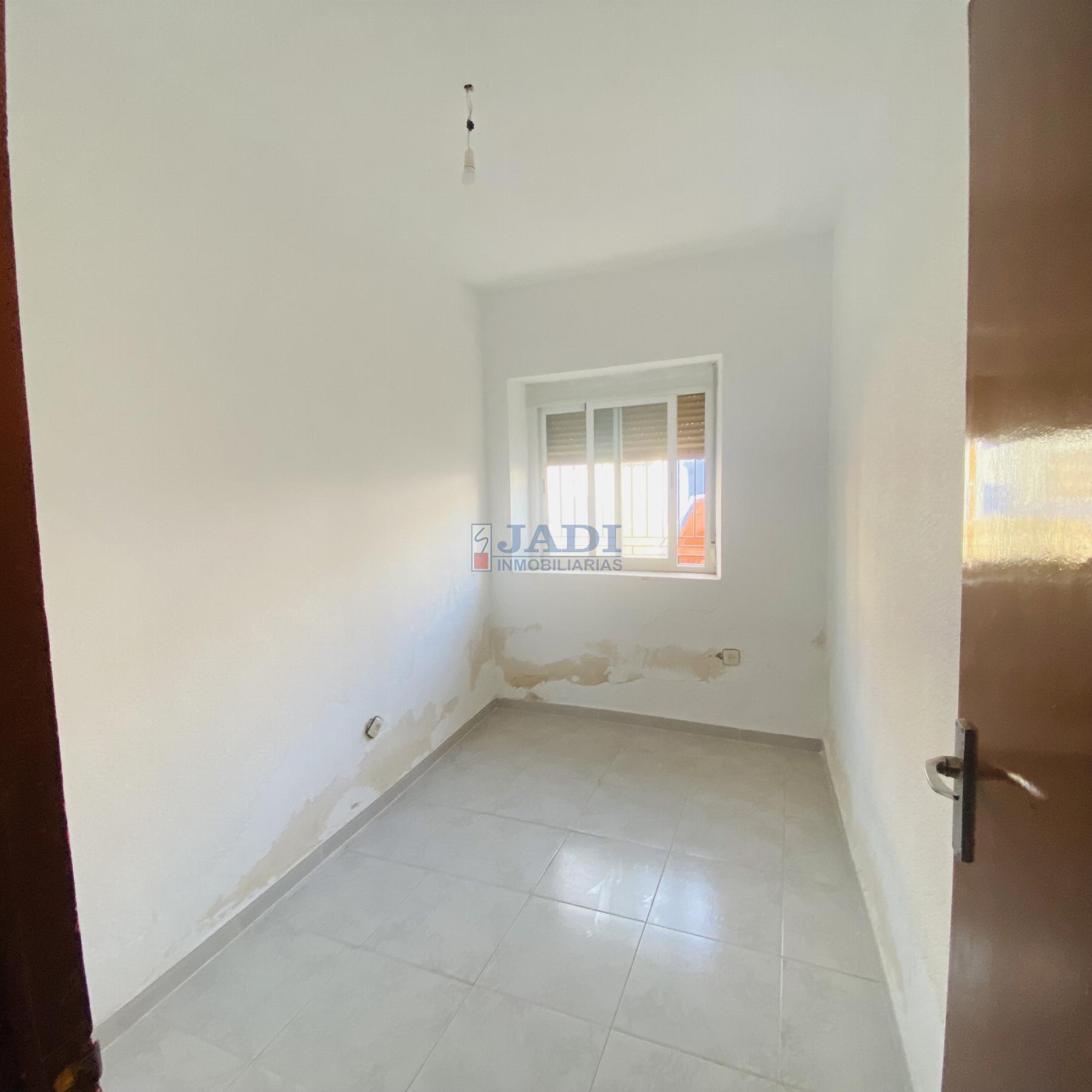 Venta de casa en Valdepeñas