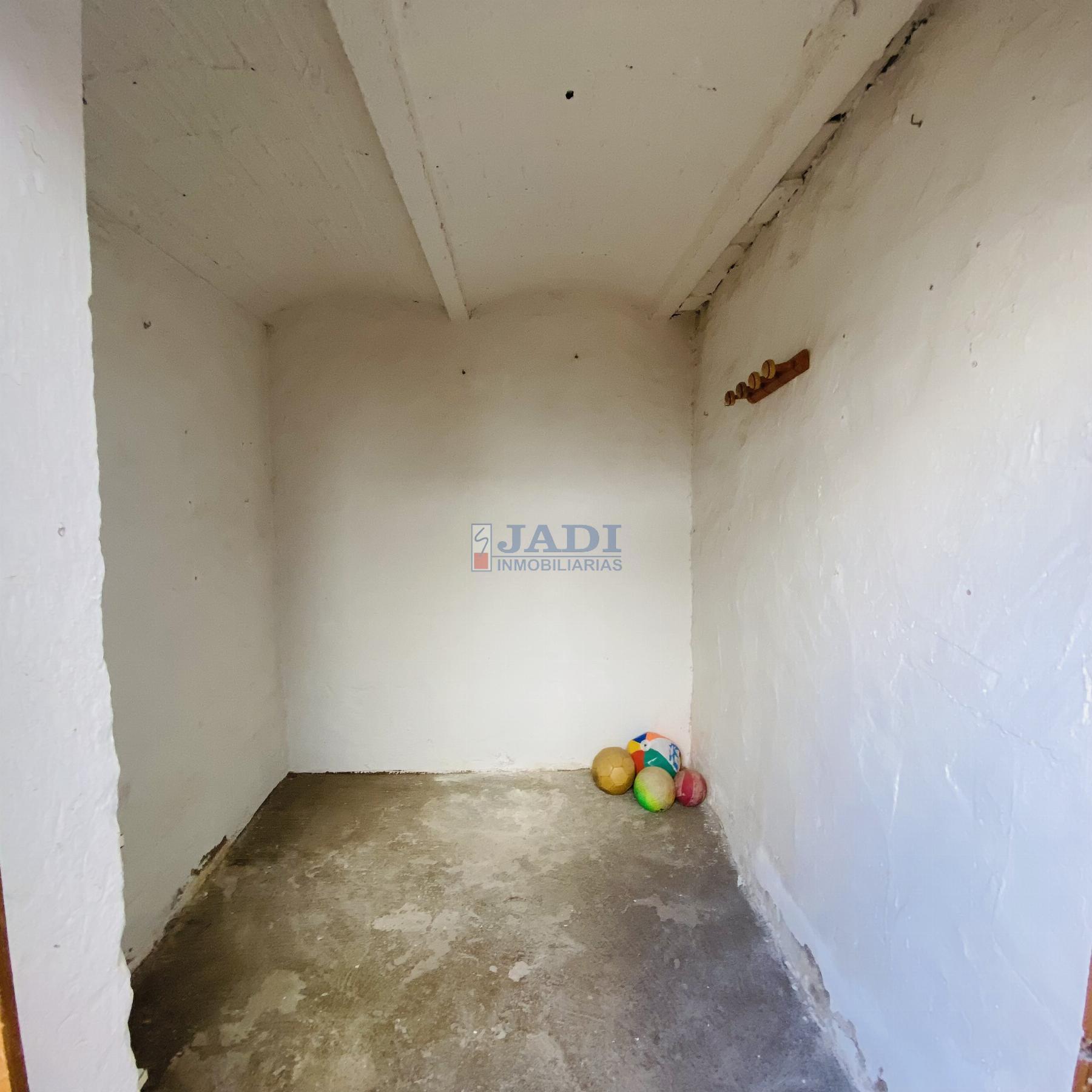 Venta de casa en Valdepeñas